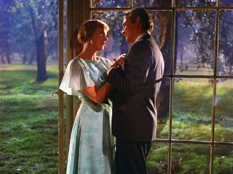 how old was julie andrews in the sound of music movie? did she really look like a teenager?